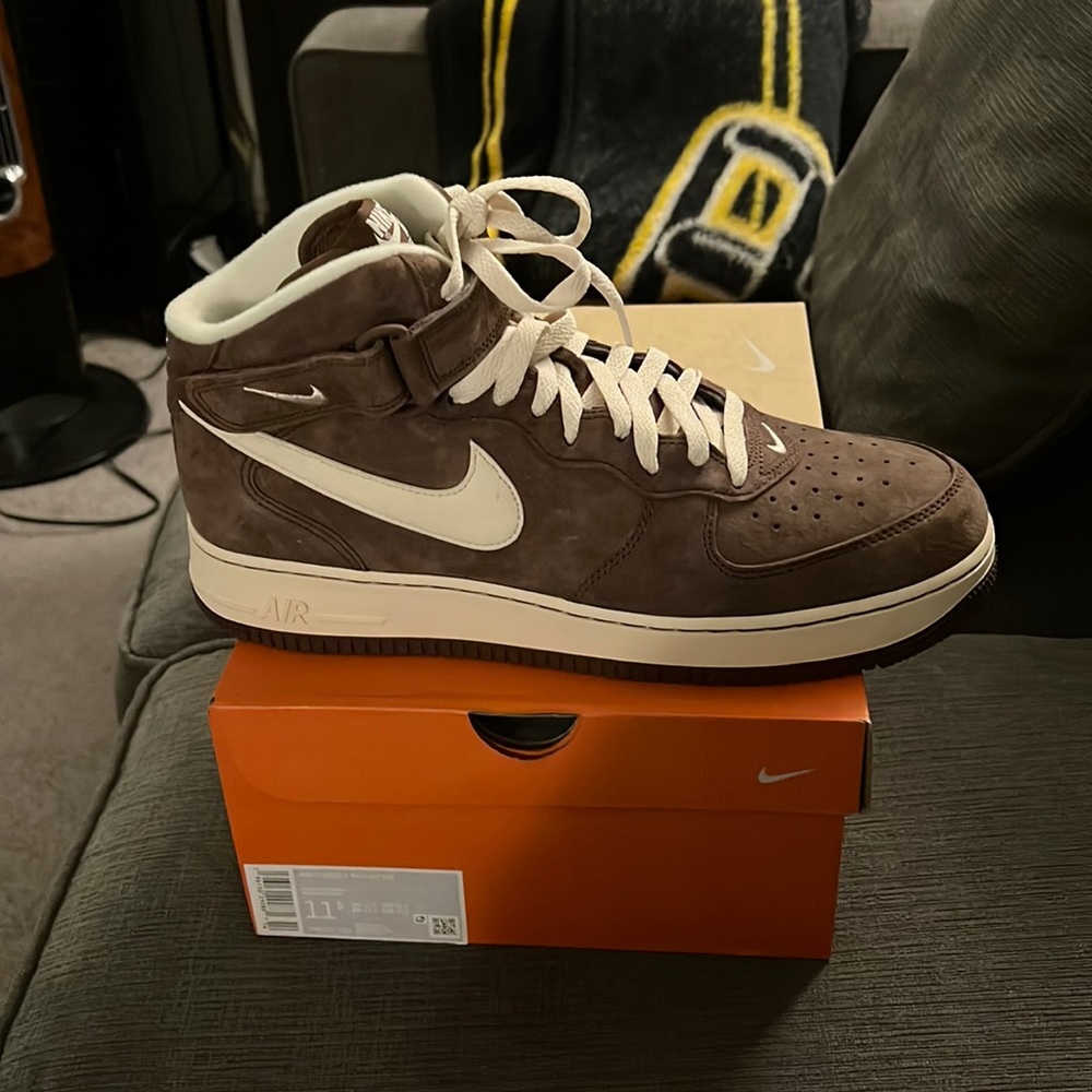 Air Force One Mid 07 QS